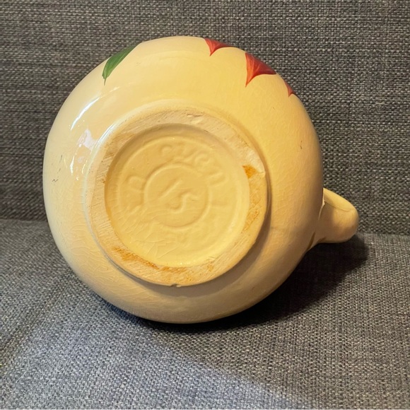 Watt Pottery Tear Drop Milk Pitcher  #15 American Red Bud Bleeding Heart USA - Picture 7 of 7